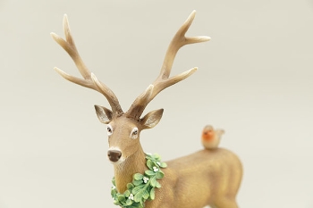 Rentier mit Vogel Lilian, Polyresin, 21,9x11,8x32,2 cm